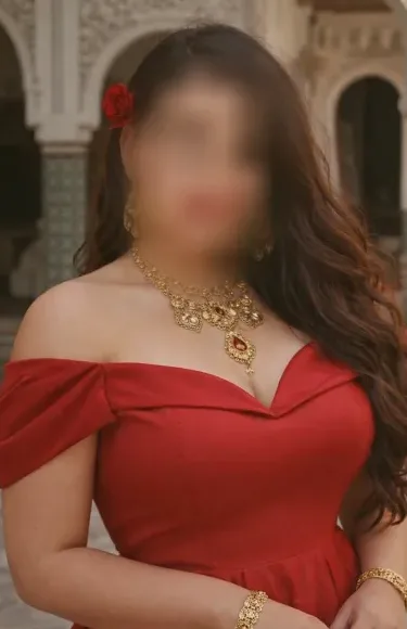 Alena, 29