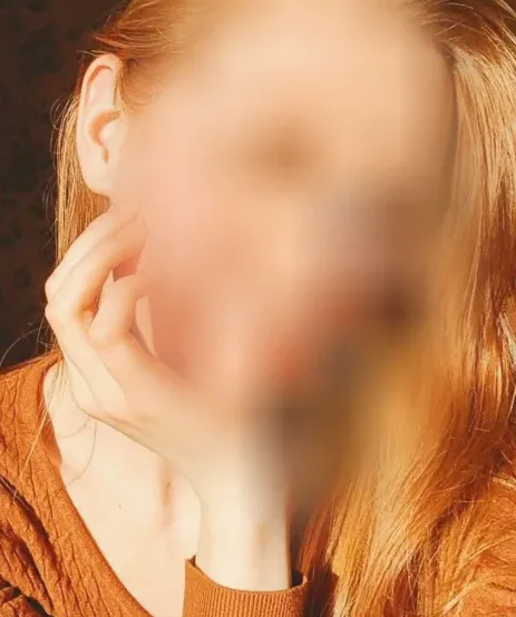 Andrea, 29