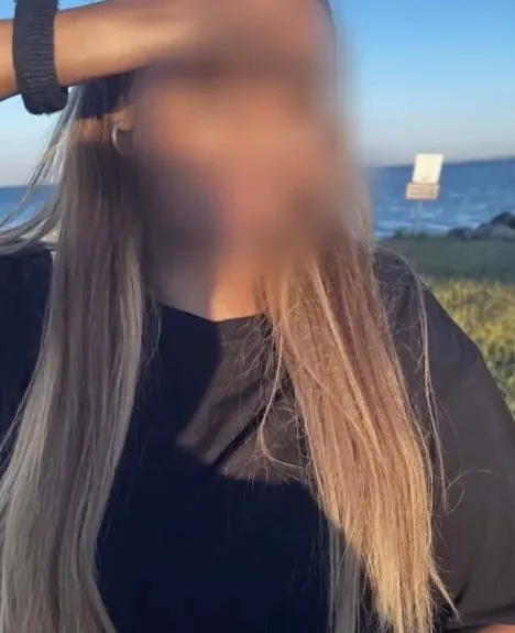 Antonia, 20