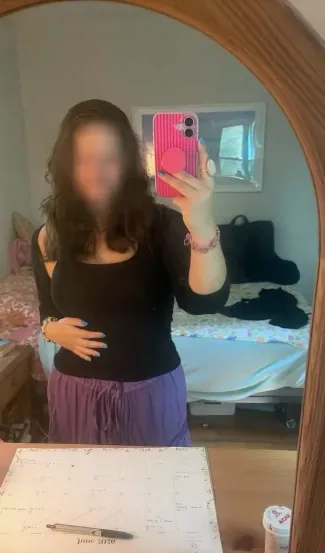 Katharina, 27