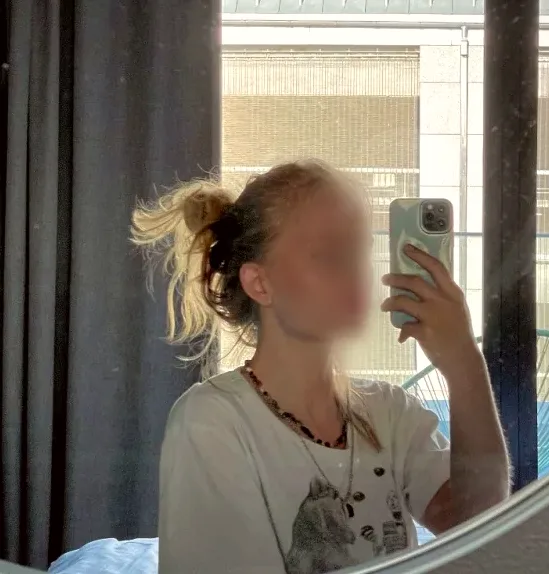 Marie, 19