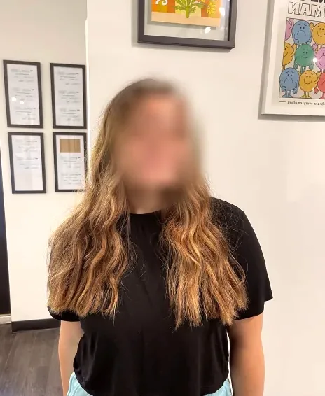 Melanie, 19