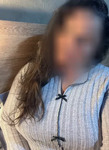 Melanie, 33