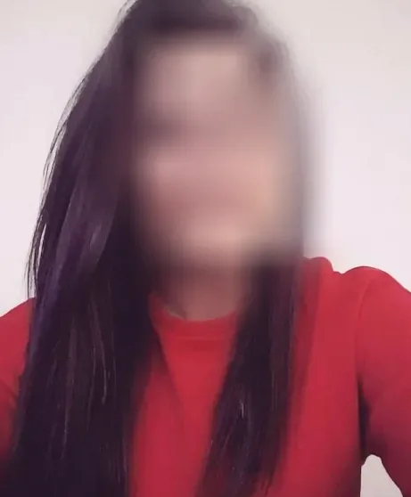 Nadine, 33