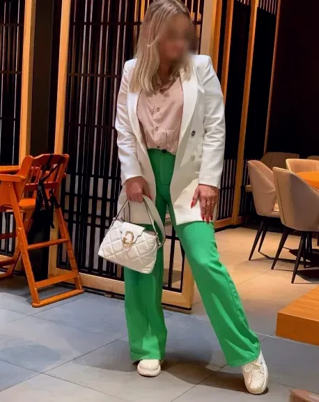 Theresa, 38