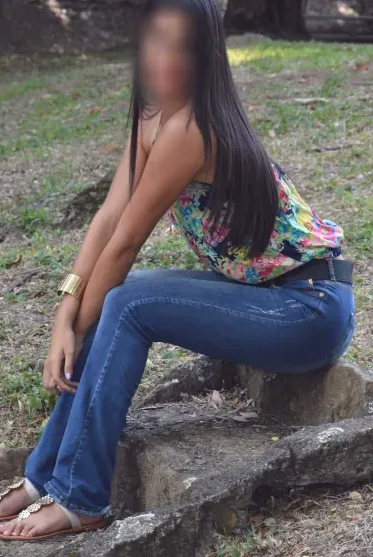 Viktoria, 31